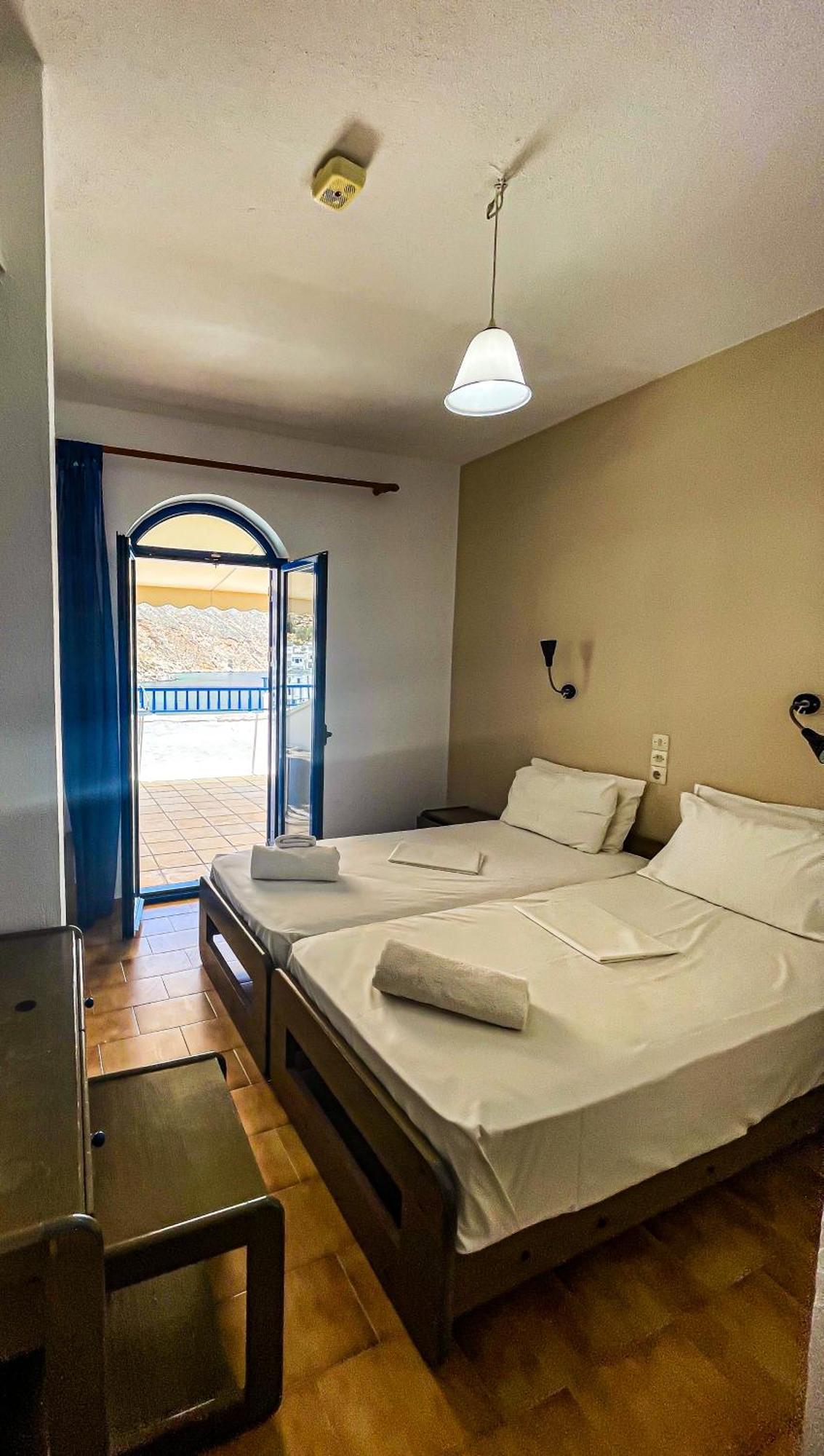 Hotel The Blue House Loutro Esterno foto