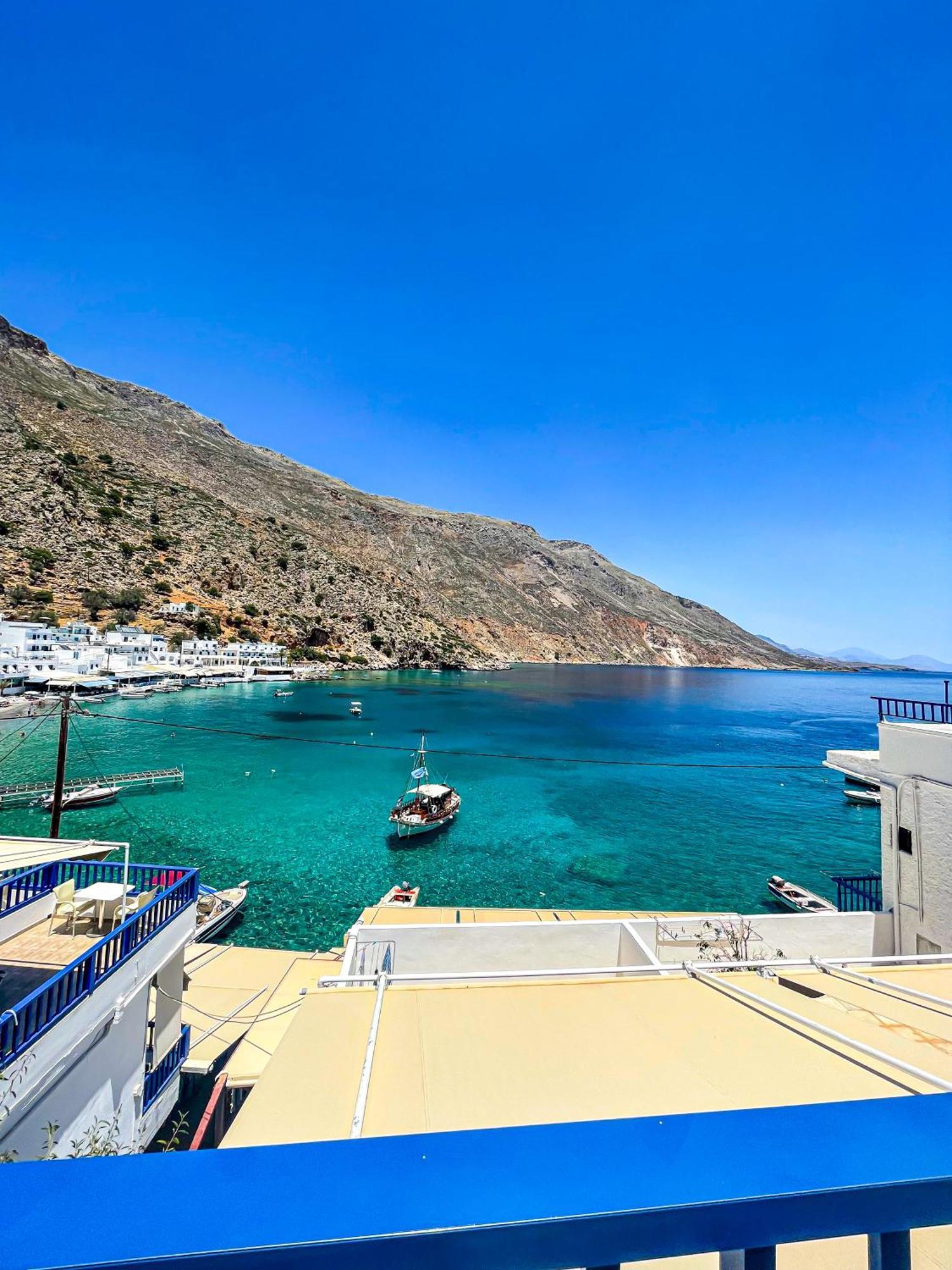 Hotel The Blue House Loutro Esterno foto