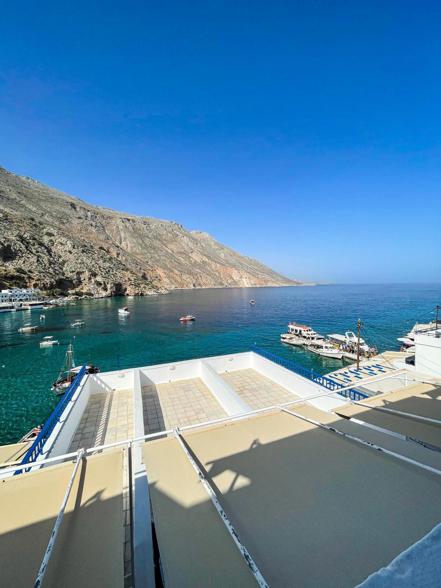 Hotel The Blue House Loutro Esterno foto