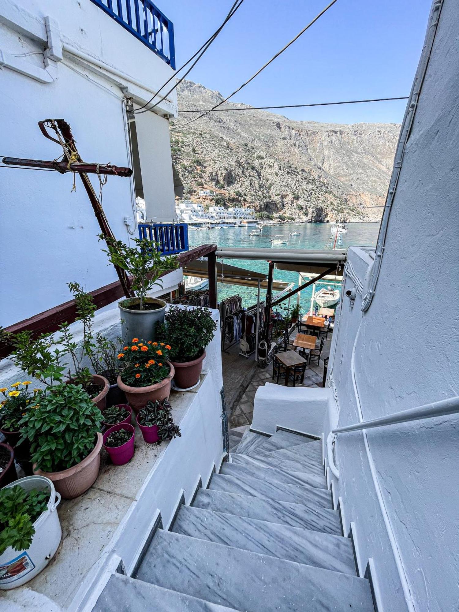 Hotel The Blue House Loutro Esterno foto